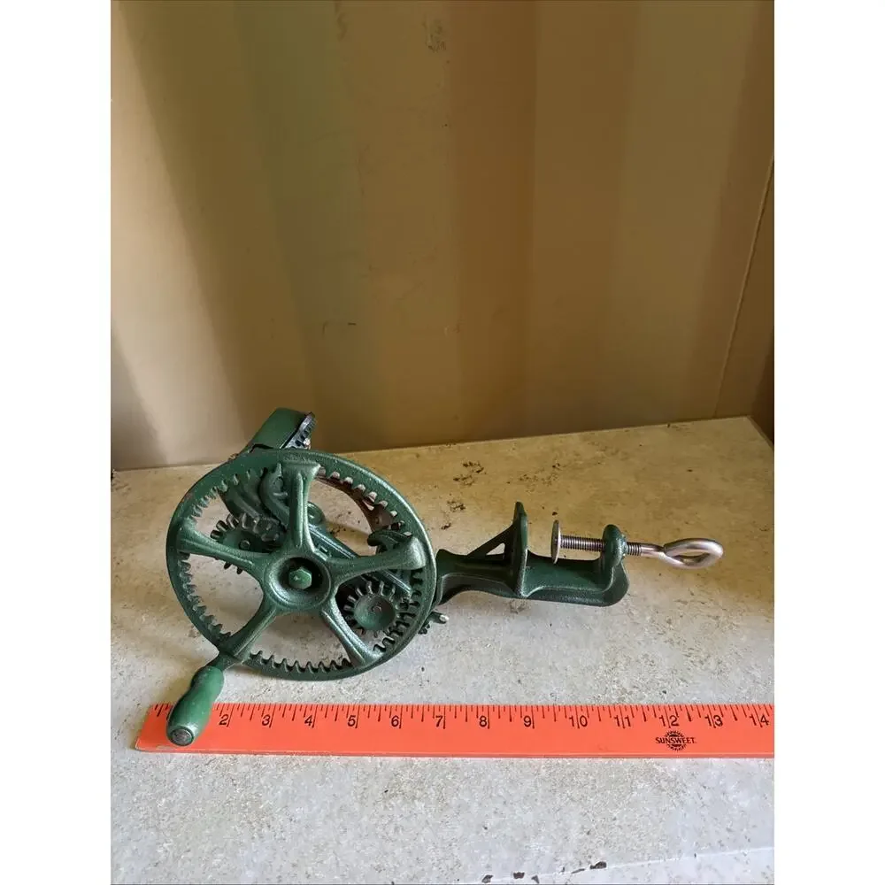 Apple Parer Made In USA Green Metal Vintage